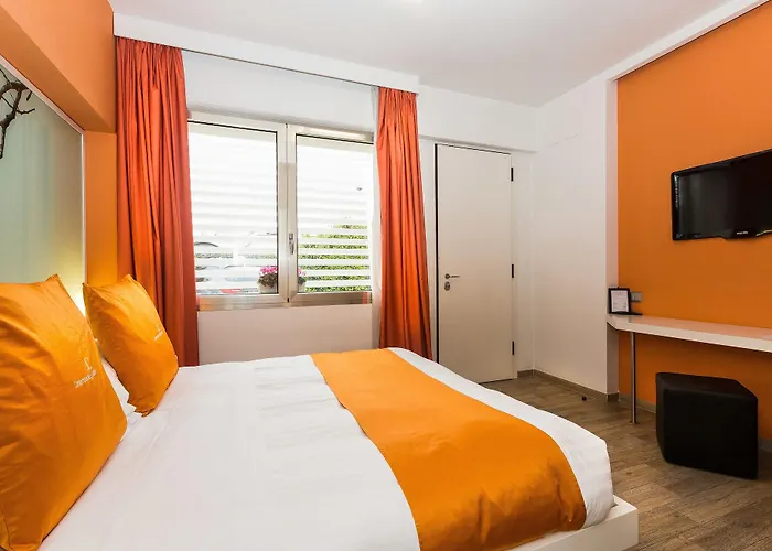 Jc Contemporary Hotel